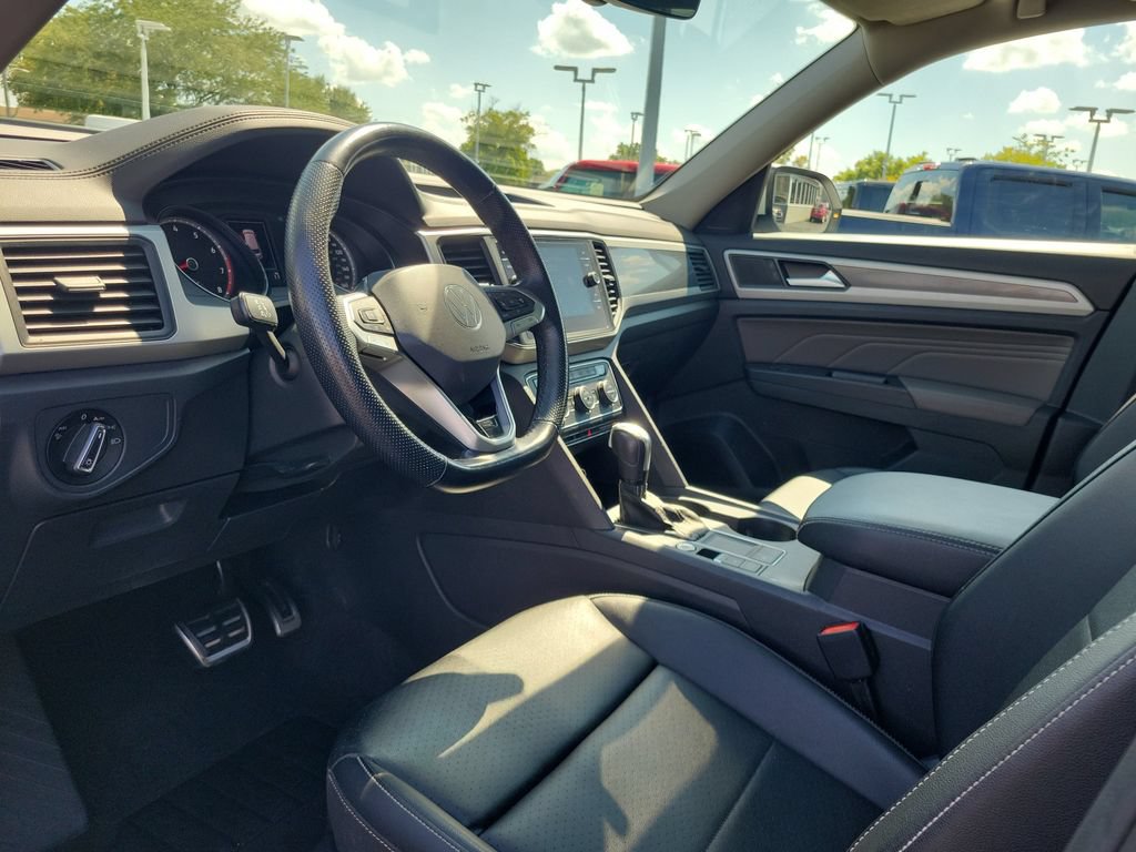 Used 2021 Volkswagen Atlas SE w/ Panoramic Sunroof Package FWD image 21