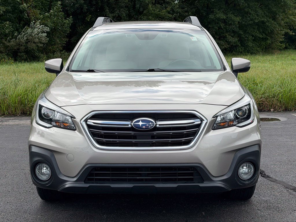 Used 2019 Subaru Outback 2.5i Premium AWD/4WD image 3