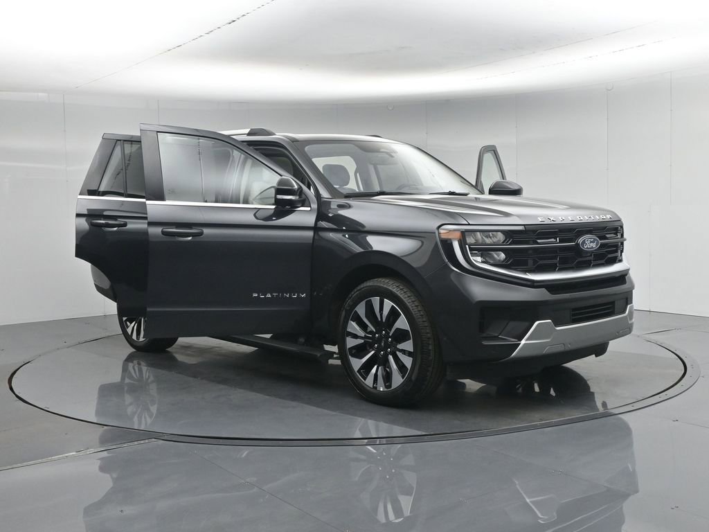 Certified 2025 Ford Expedition Platinum w/ Driver's Package AWD/4WD image 39