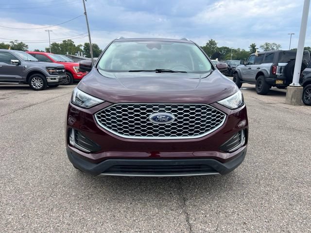 Certified 2023 Ford Edge SEL w/ Convenience Package AWD/4WD image 2