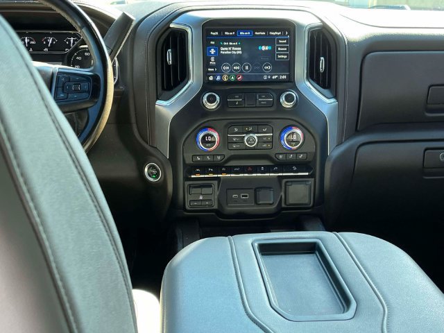 Used 2021 GMC Sierra 1500 SLT w/ SLT Premium Plus Package AWD/4WD image 15