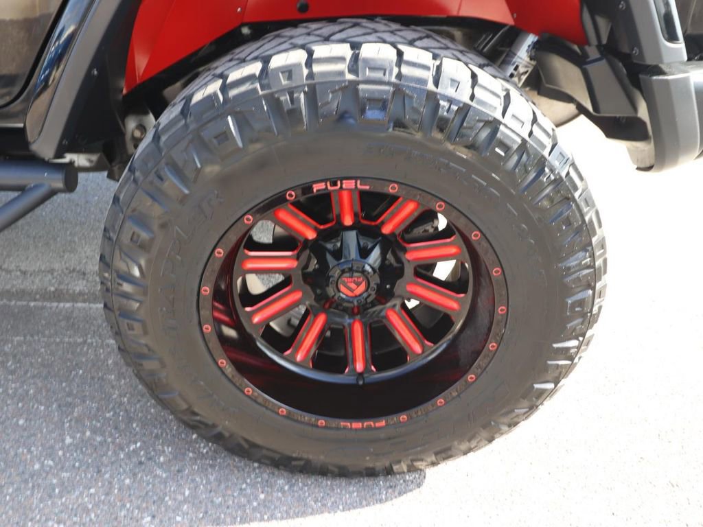 Used 2022 Jeep Wrangler Unlimited Rubicon AWD/4WD image 17