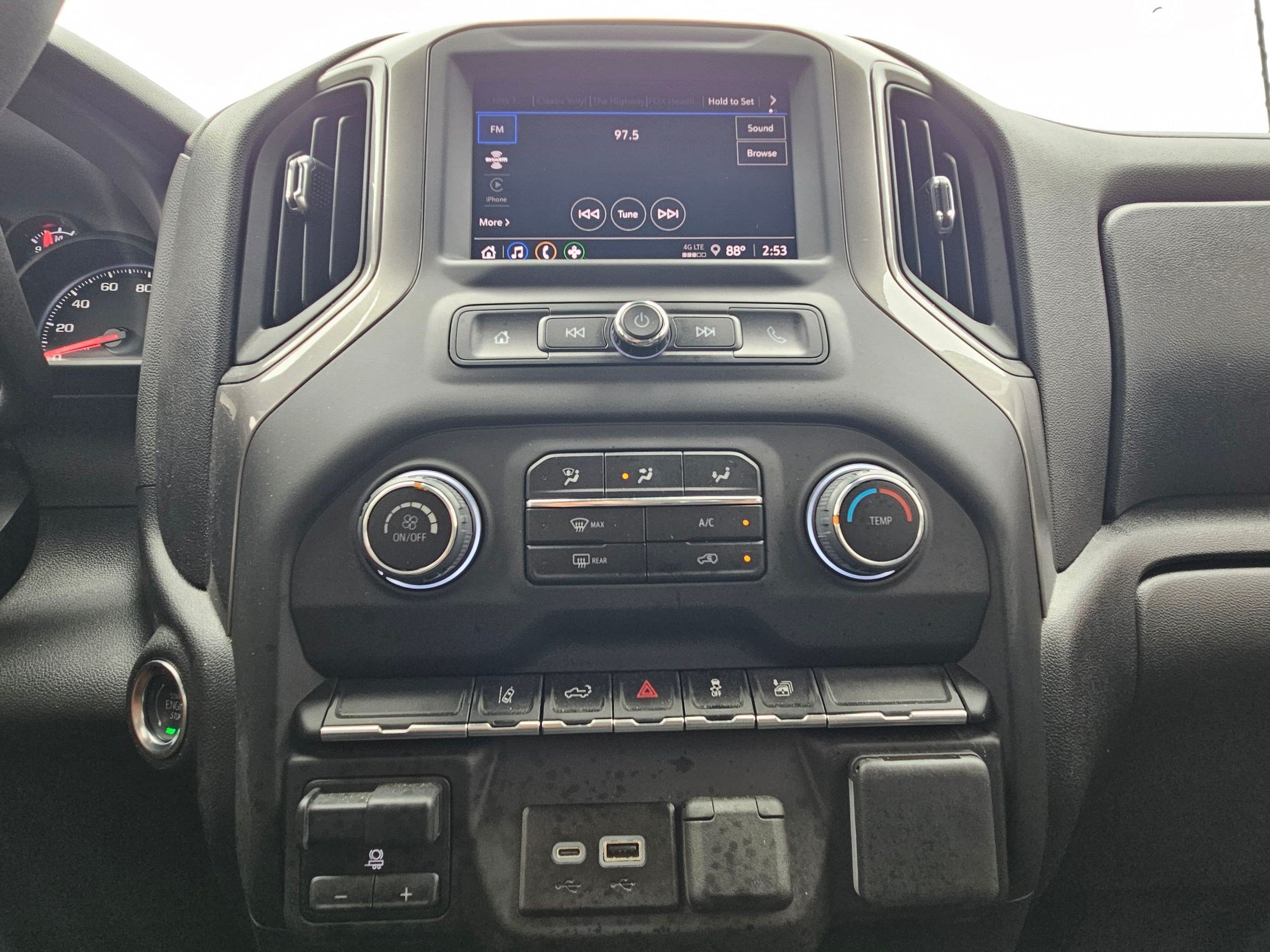 Used 2025 Chevrolet Silverado 2500 Custom w/ Custom Convenience Package AWD/4WD image 25