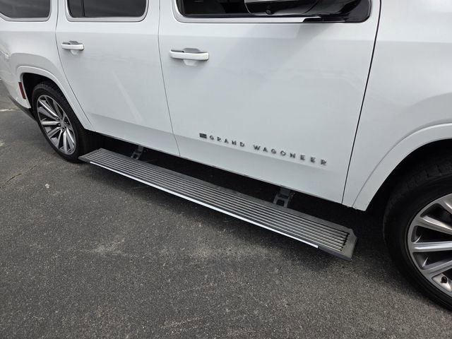 Used 2023 Jeep Grand Wagoneer L Series II image 18