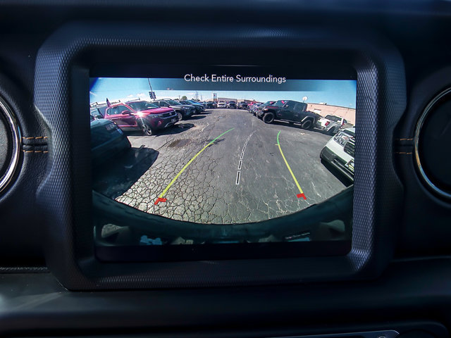 Used 2023 Jeep Wrangler Unlimited Sahara AWD/4WD image 18