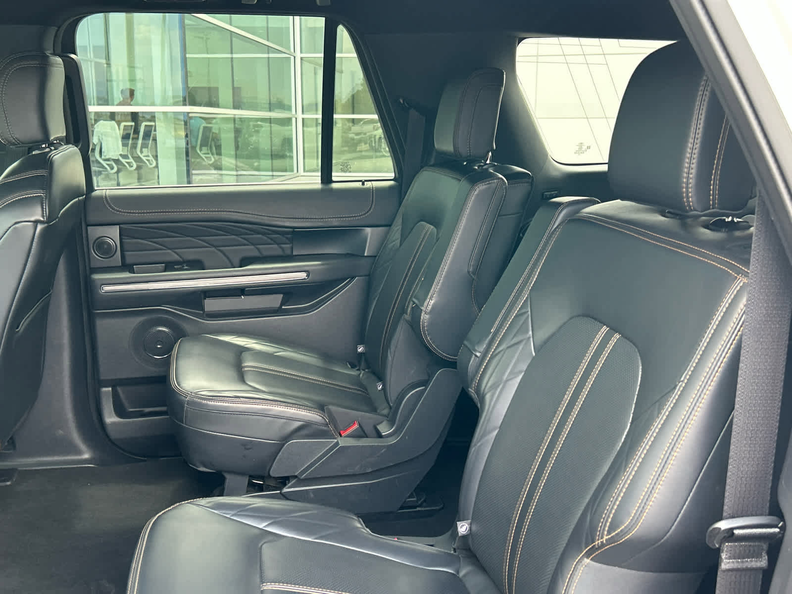 Certified 2024 Ford Expedition Max Platinum image 27