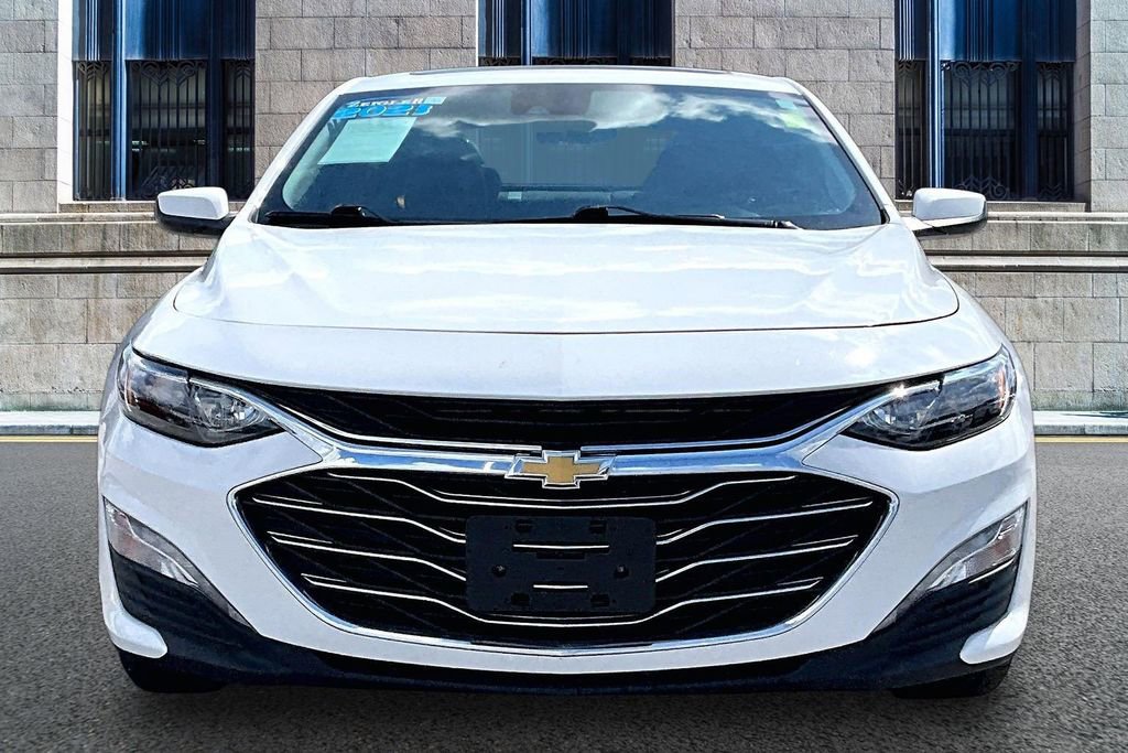 Used 2023 Chevrolet Malibu LT image 3