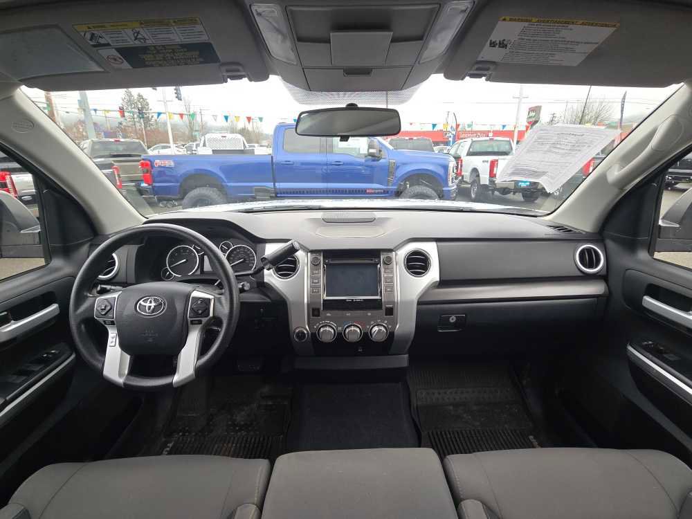 Used 2017 Toyota Tundra SR5 image 17