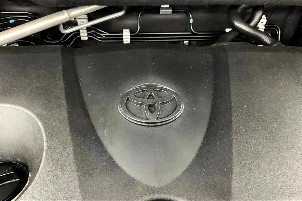 Used 2024 Toyota RAV4 LE image 34