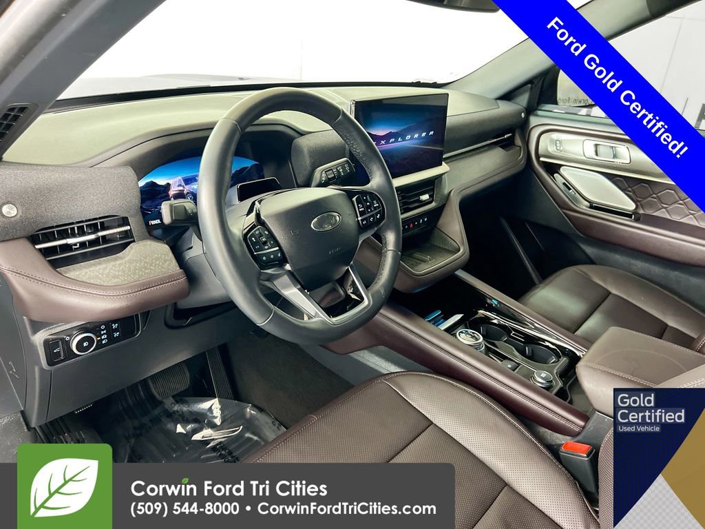 Certified 2025 Ford Explorer Platinum w/ Ultimate Package image 3