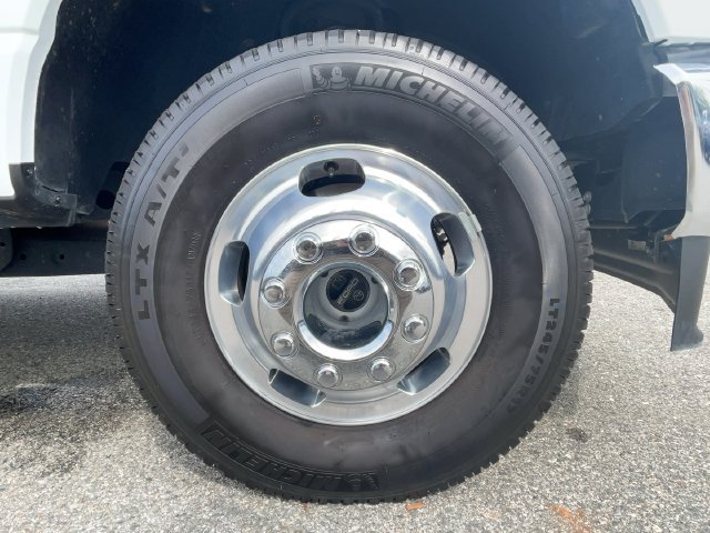 Certified 2024 Ford F350 XLT w/ FX4 Off-Road Package AWD/4WD image 9