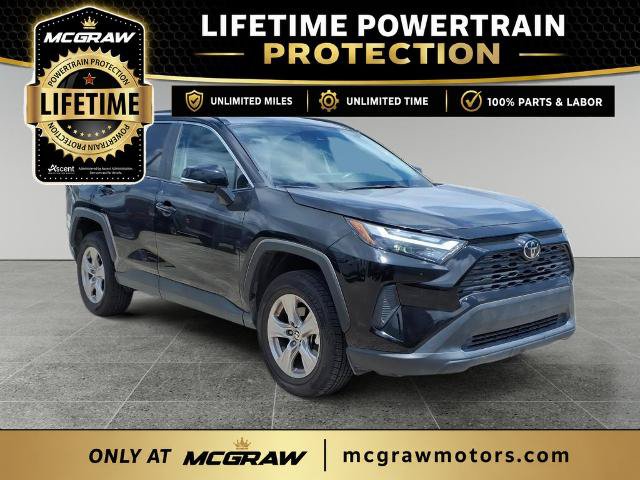 Used 2025 Toyota RAV4 XLE AWD/4WD image 4