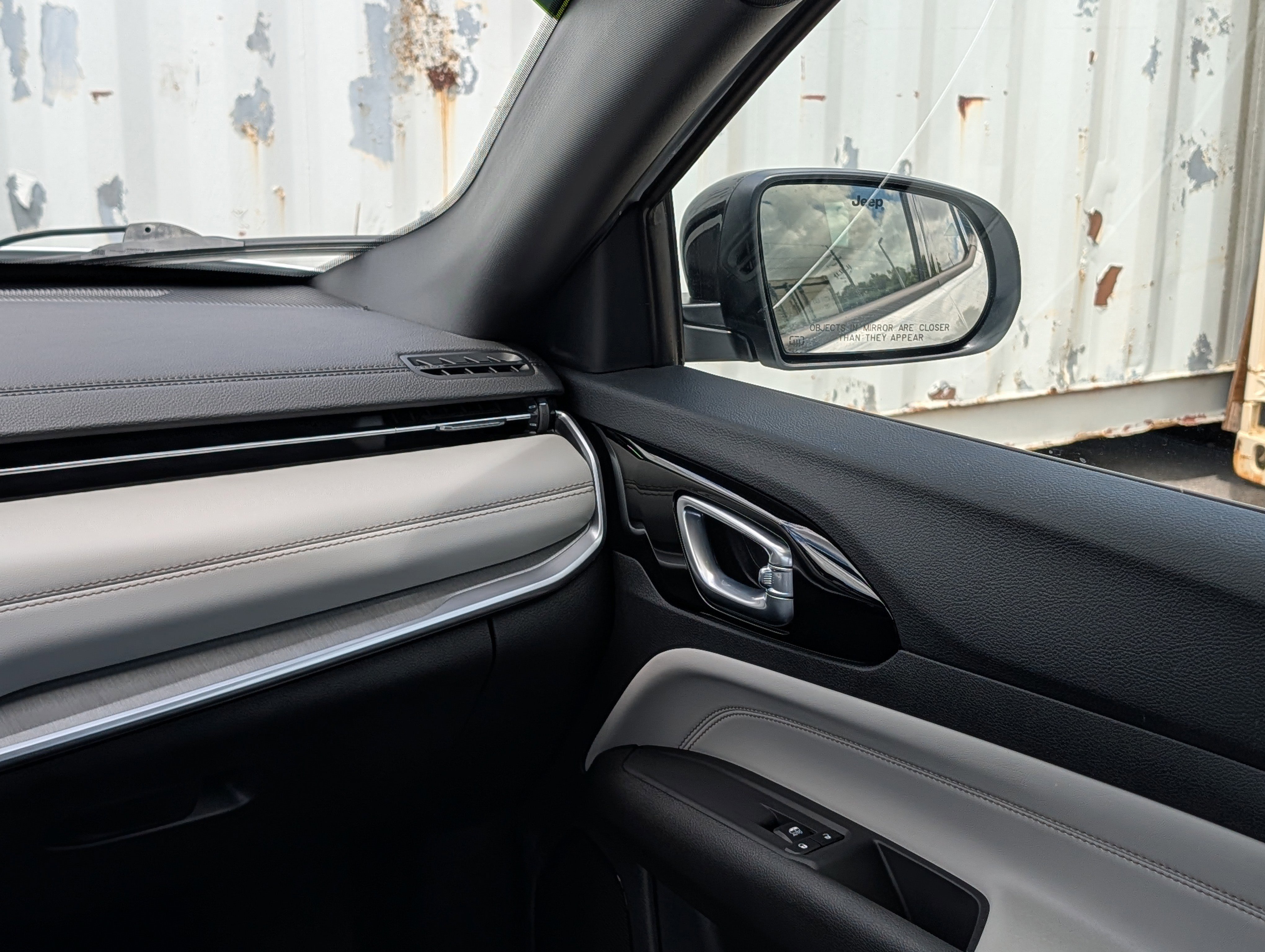 Used 2026 Jeep Compass Limited image 18