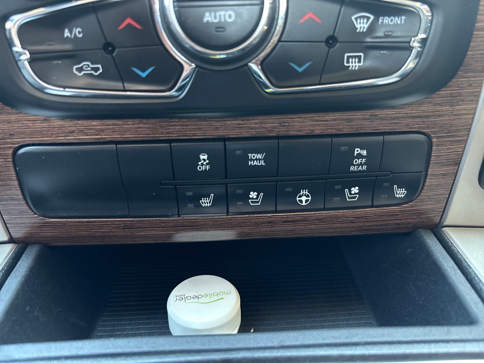 Used 2017 RAM 1500 Laramie w/ Convenience Group AWD/4WD image 20