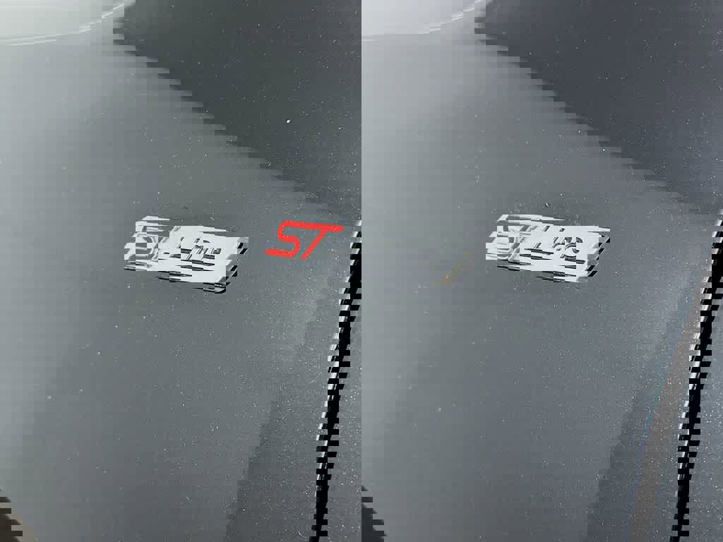 Certified 2025 Ford Escape ST-Line image 10