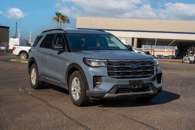 Certified 2025 Ford Explorer Active RWD image 1