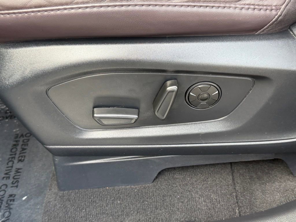 Certified 2025 Ford Explorer Platinum w/ LUX Leather Package image 21