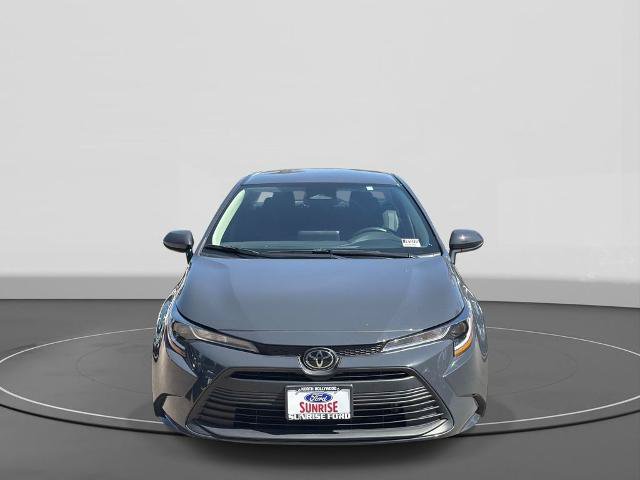 Used 2025 Toyota Corolla LE FWD image 3