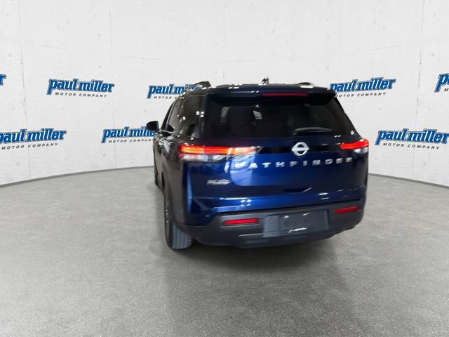 Used 2025 Nissan Pathfinder SV FWD image 9