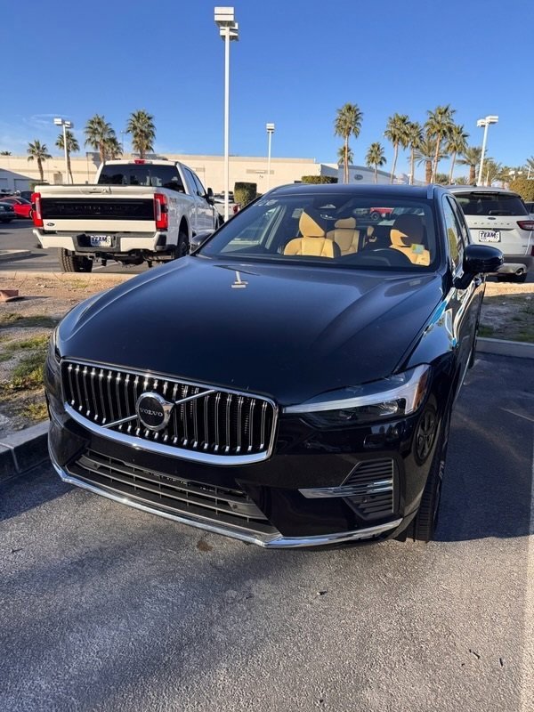 Used 2022 Volvo XC60 B5 Inscription w/ Climate Package