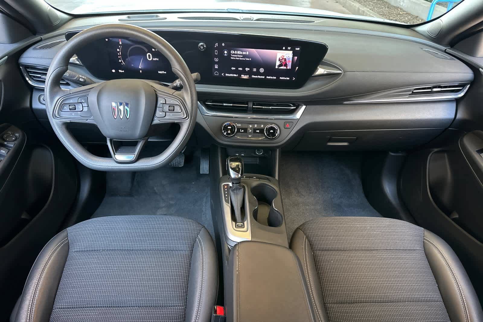 Used 2025 Buick Envista Preferred FWD video 3
