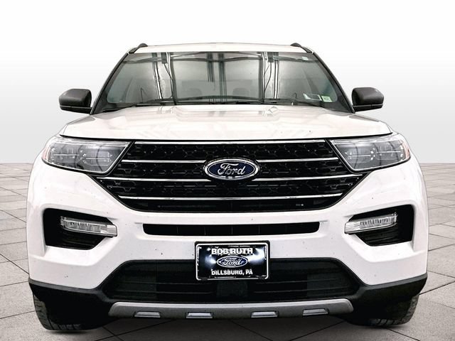 Certified 2021 Ford Explorer XLT w/ Equipment Group 202A AWD/4WD image 3