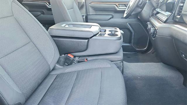 Used 2025 Chevrolet Silverado 1500 LT image 32