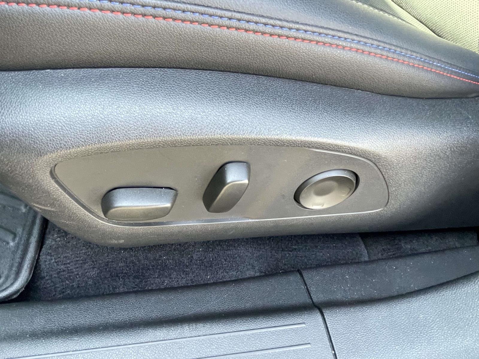 Used 2024 Chevrolet Equinox EV RS image 15