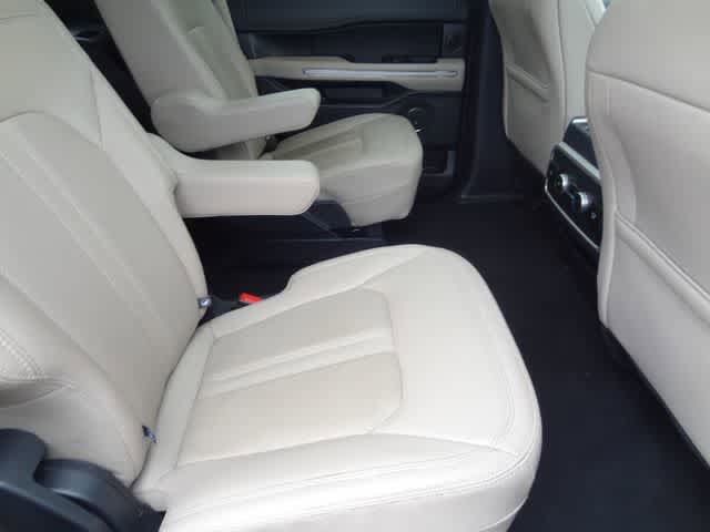 Certified 2024 Ford Expedition Limited RWD image 15