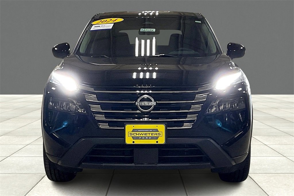 Used 2024 Nissan Rogue SV image 6