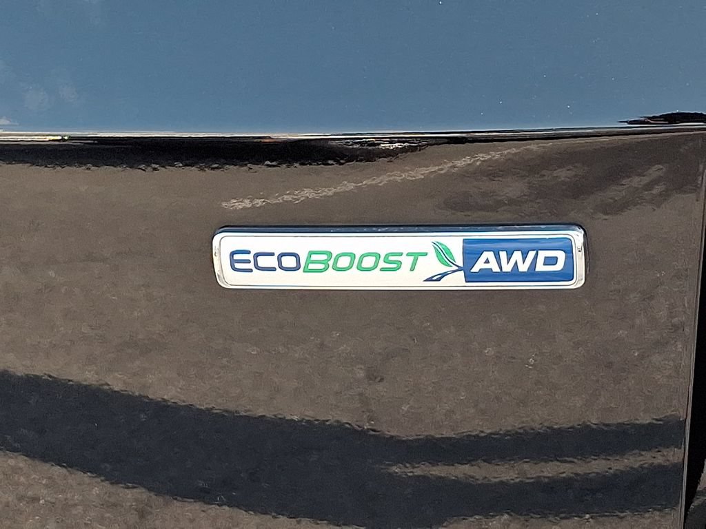 Certified 2020 Ford Escape Titanium AWD/4WD image 34