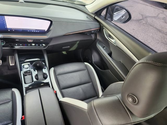 Used 2024 Buick Envision Sport Touring image 15