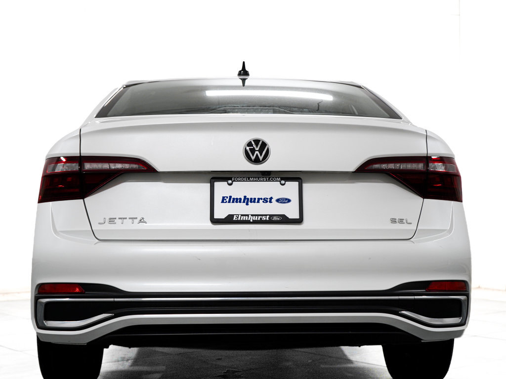 Used 2023 Volkswagen Jetta SEL FWD image 6