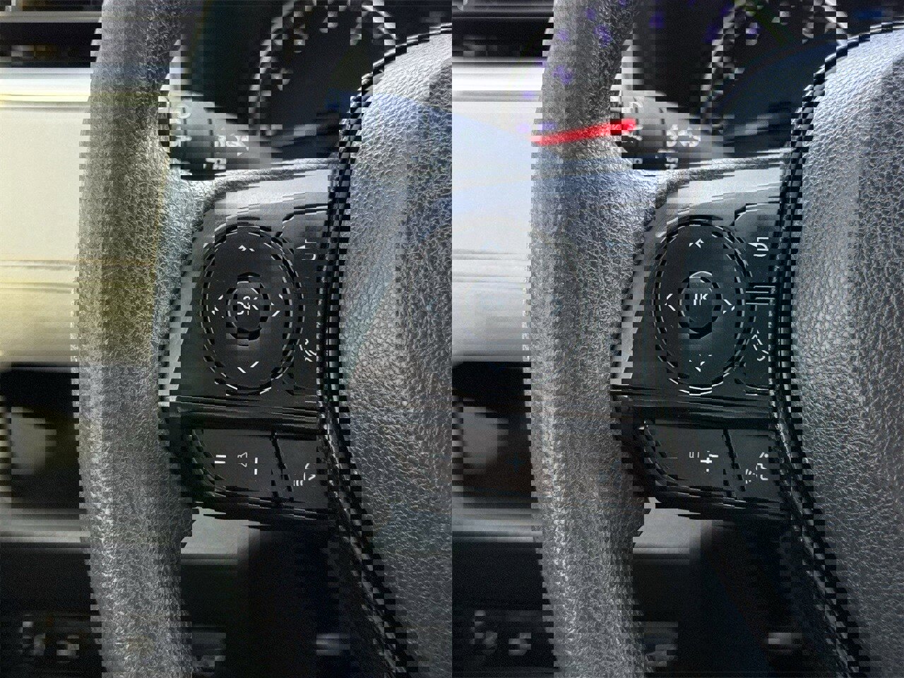 Used 2019 Toyota RAV4 XLE w/ Convenience Package image 13