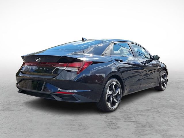 Used 2023 Hyundai Elantra SEL w/ Convenience Package FWD image 6