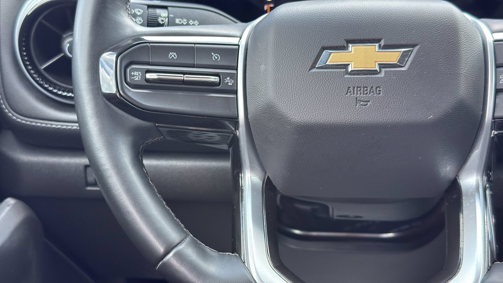 Used 2023 Chevrolet Colorado LT w/ LT Convenience Package RWD image 16