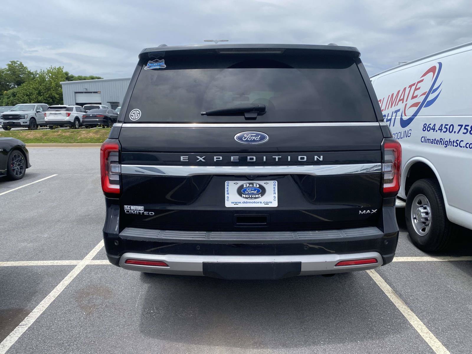 Certified 2022 Ford Expedition Max Limited RWD image 6