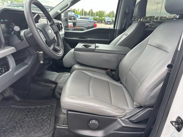 Certified 2024 Ford F550 2WD Crew Cab Super Duty image 13