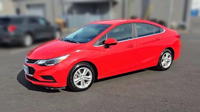 Used 2018 Chevrolet Cruze LT w/ Convenience Package FWD image 5