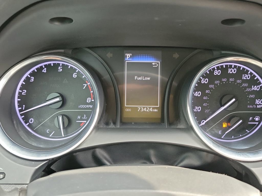Used 2020 Toyota Camry SE FWD image 24