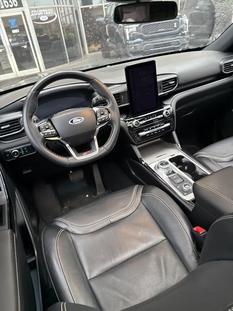 Certified 2023 Ford Explorer ST w/ Equipment Group 401A image 8