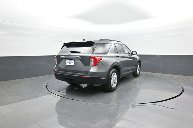Certified 2022 Ford Explorer XLT w/ Class IV Trailer Tow Package AWD/4WD image 7