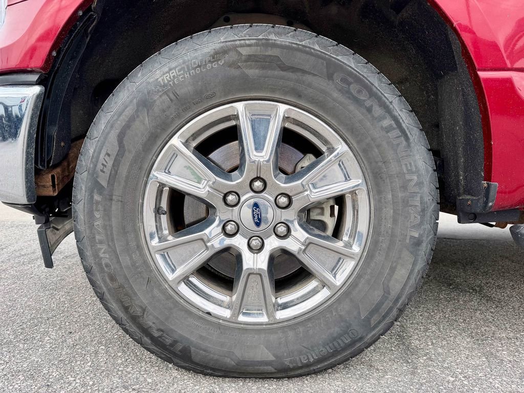 Certified 2017 Ford F150 XLT w/ Equipment Group 302A Luxury image 33