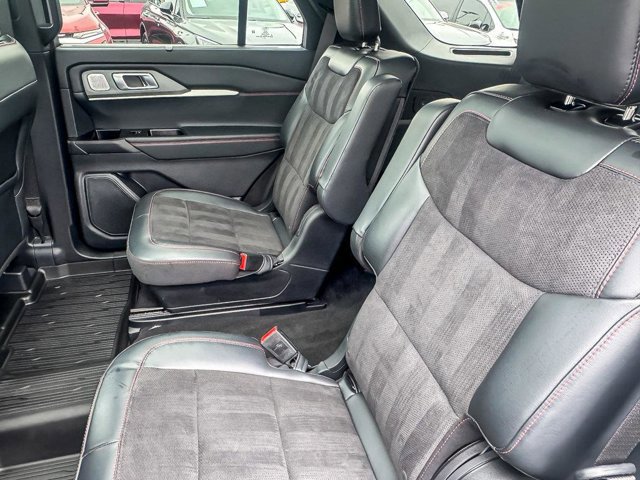 Certified 2025 Ford Explorer ST image 18