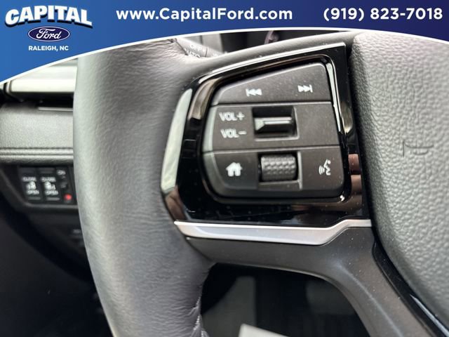 Used 2025 Honda Odyssey Touring image 25