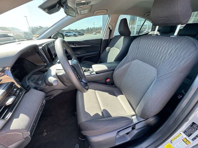 Used 2025 Toyota Camry LE image 12