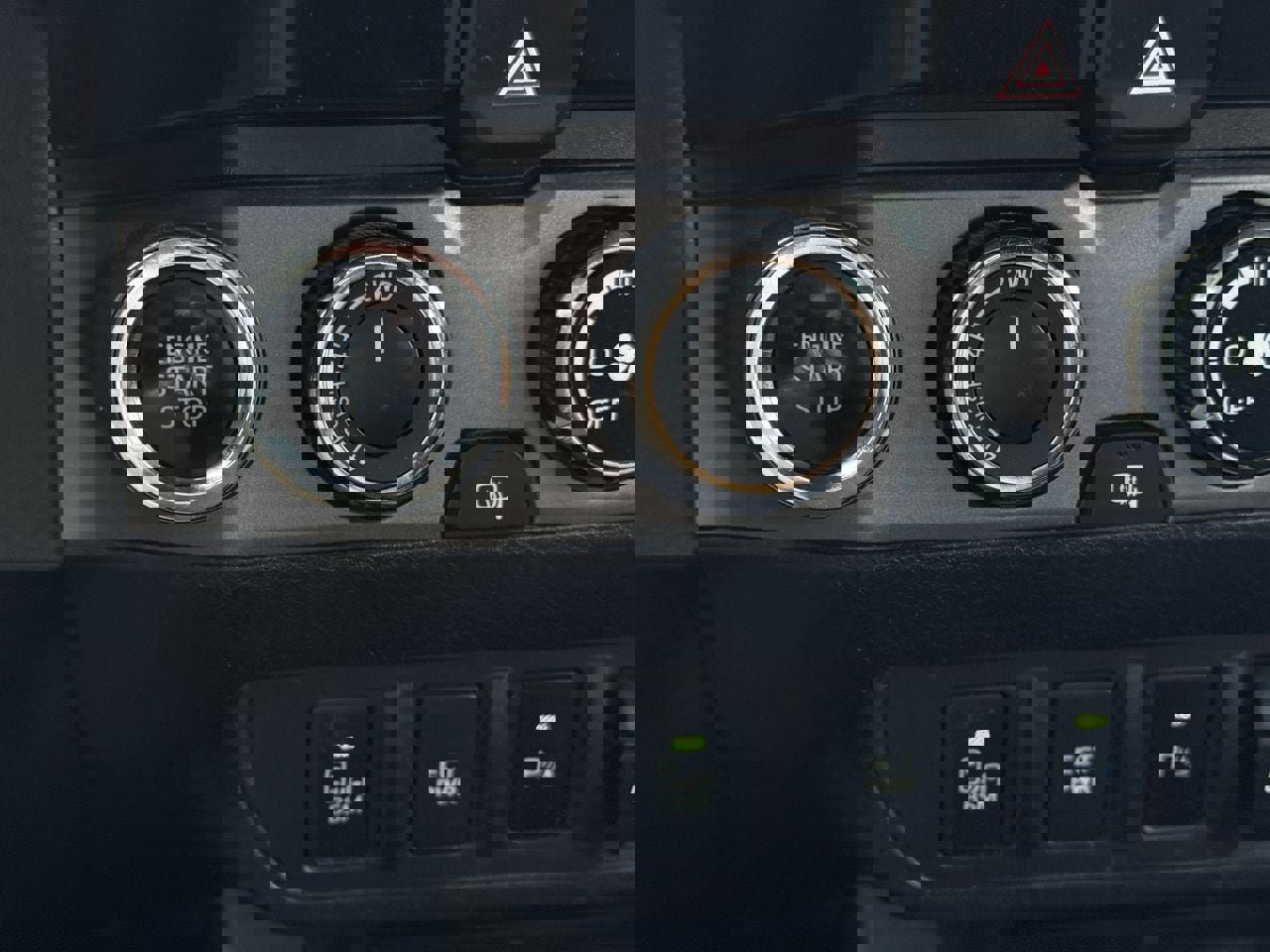 Used 2018 Toyota Tacoma TRD Off-Road w/ Technology Package image 22