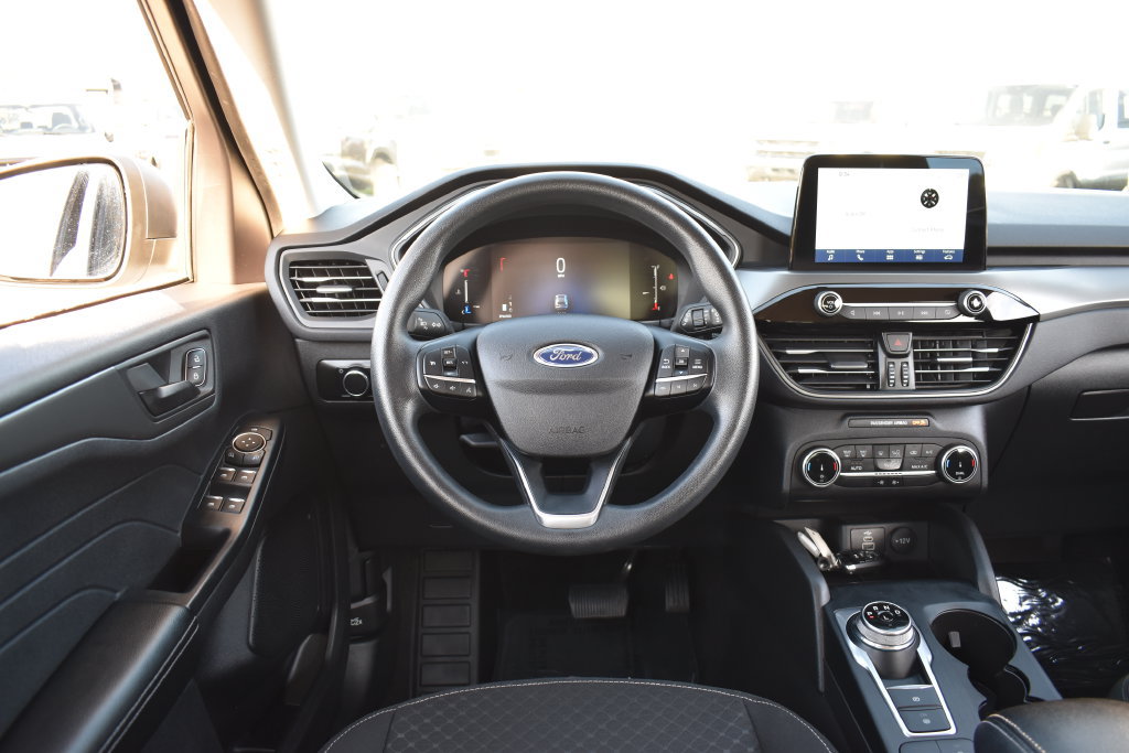 Certified 2025 Ford Escape Active AWD/4WD image 15