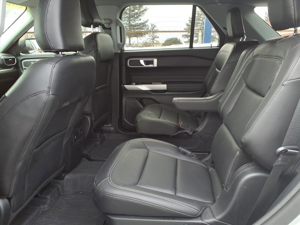 Certified 2024 Ford Explorer XLT w/ Equipment Group 202A image 12