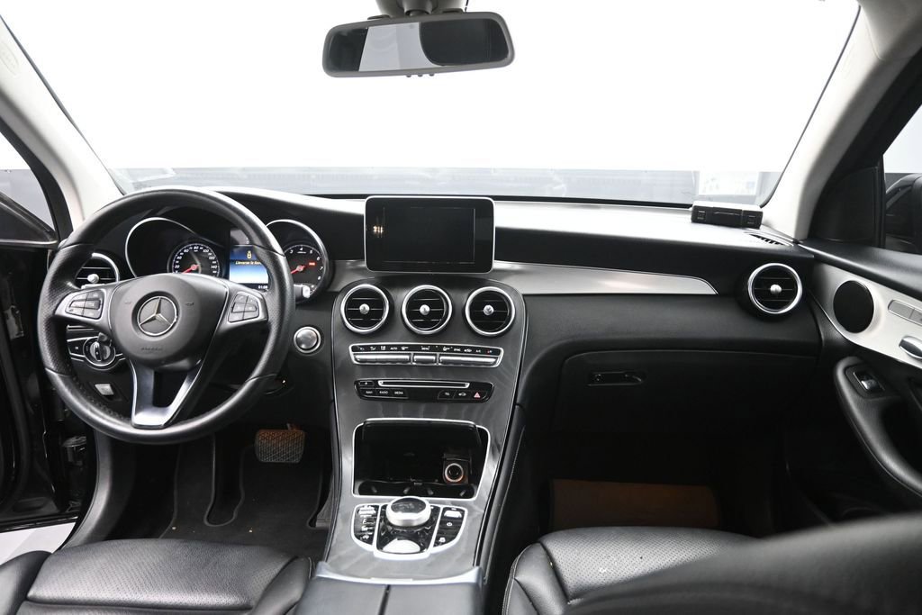 Used 2019 Mercedes-Benz GLC 300 image 12